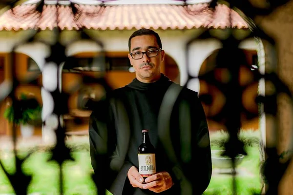 Beneditina abençoada: Mosteiro de São Bento produz cerveja “milagrosa”