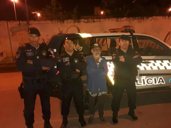 Idoso desaparecido reencontra familiares com ajuda da Polícia Militar