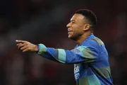 Mbappé assumiu a artilharia da Champions League Mbappé assumiu a artilharia da Champions League