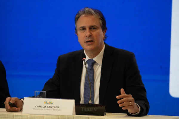 imagem colorida do Ministro da Educação - Metrópoles