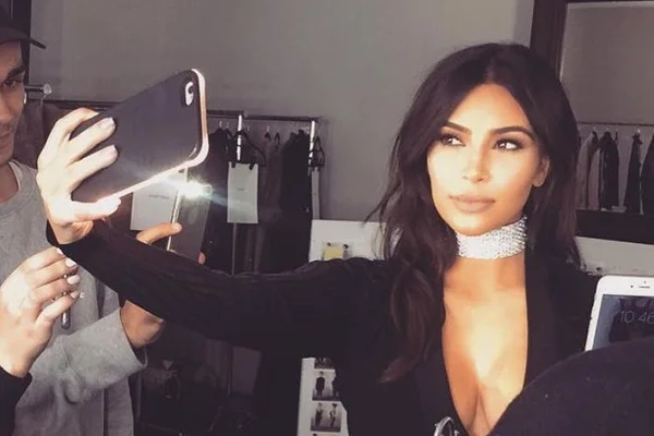 Quem ama postar selfie não tem interesse em ver a selfie dos outros