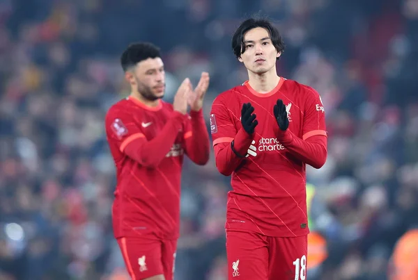 Copa da Inglaterra: Minamino faz dois, Liverpool bate Norwich e avança