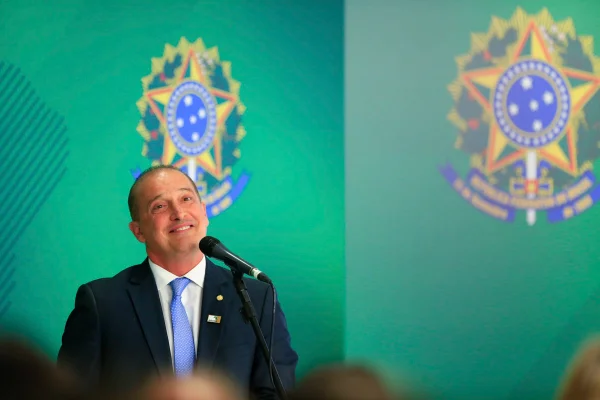 Apesar de convocação, Onyx desmarca ida à CCJ da Câmara nesta semana
