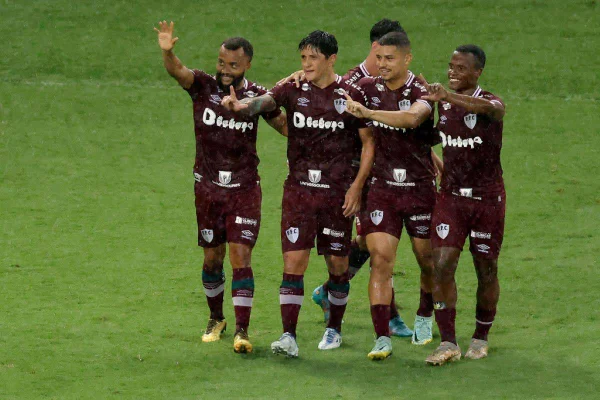 Fluminense atropela o Juventude e retoma segundo lugar do Brasileirão