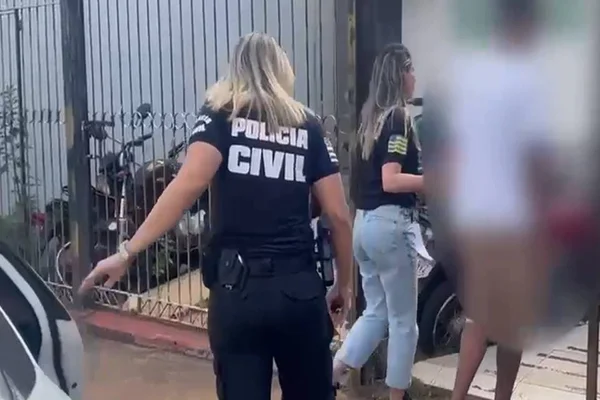 PCGO apreende adolescente que agrediu professor em Goianira