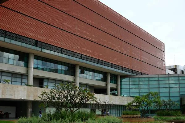 CLDF destina R$ 1,8 milhão para a compra de 300 computadores novos