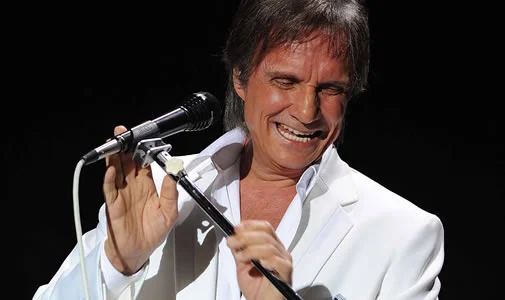 Já estão à venda os ingressos para o show de Roberto Carlos