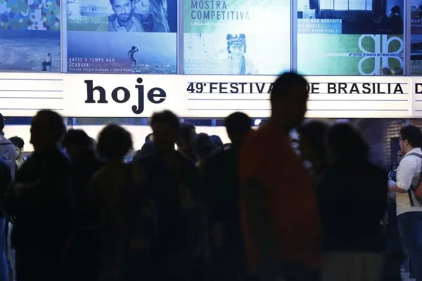 “Mostra Brasília” abre o quinto dia do Festival de Brasília