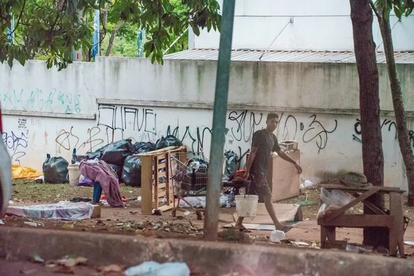 DF: Defensoria Pública pede que escolas abriguem população de rua