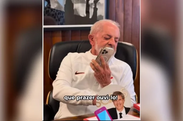 imagem colorida lula liga para walter salles