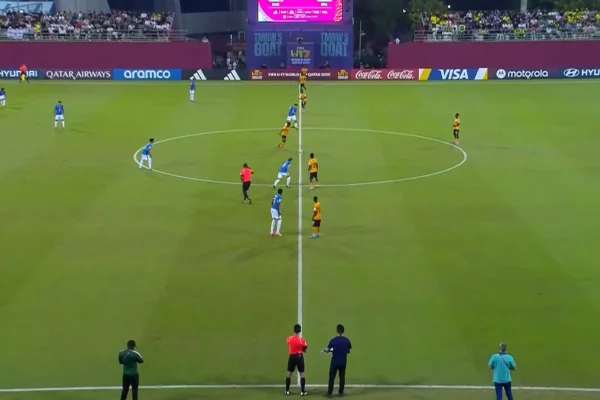 Copa do Mundo Sub-17: Brasil leva gol olímpico e empata com a Zâmbia