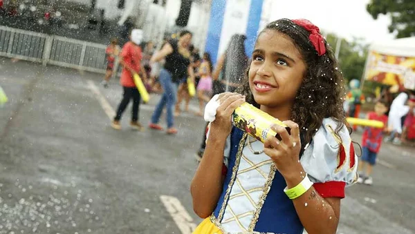 Baratinha leva crianças para o carnaval neste domingo (26/2)