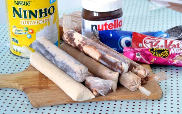 Dindin, sacolé, geladinho