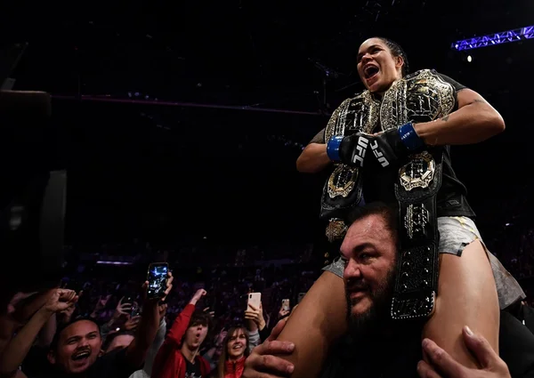 Guerreiras: esperança do Brasil no UFC está nas mulheres