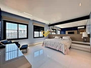 Cobertura de Robinho em Santos (SP) colocada à venda por R$ 11 milhões