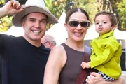 Jarbas Homem de Mello, Claudia Raia e Luca posam durante festa junina