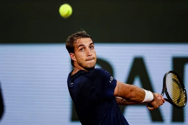 Felipe Meligeni fura qualifying e disputa chave principal em Wimbledon