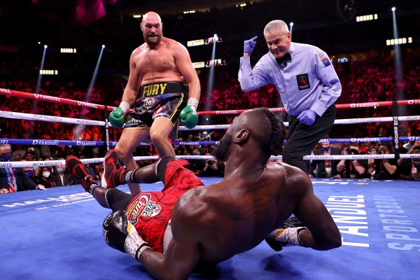 Fury diz ter se inspirado em Rocky para superar quedas contra Wilder