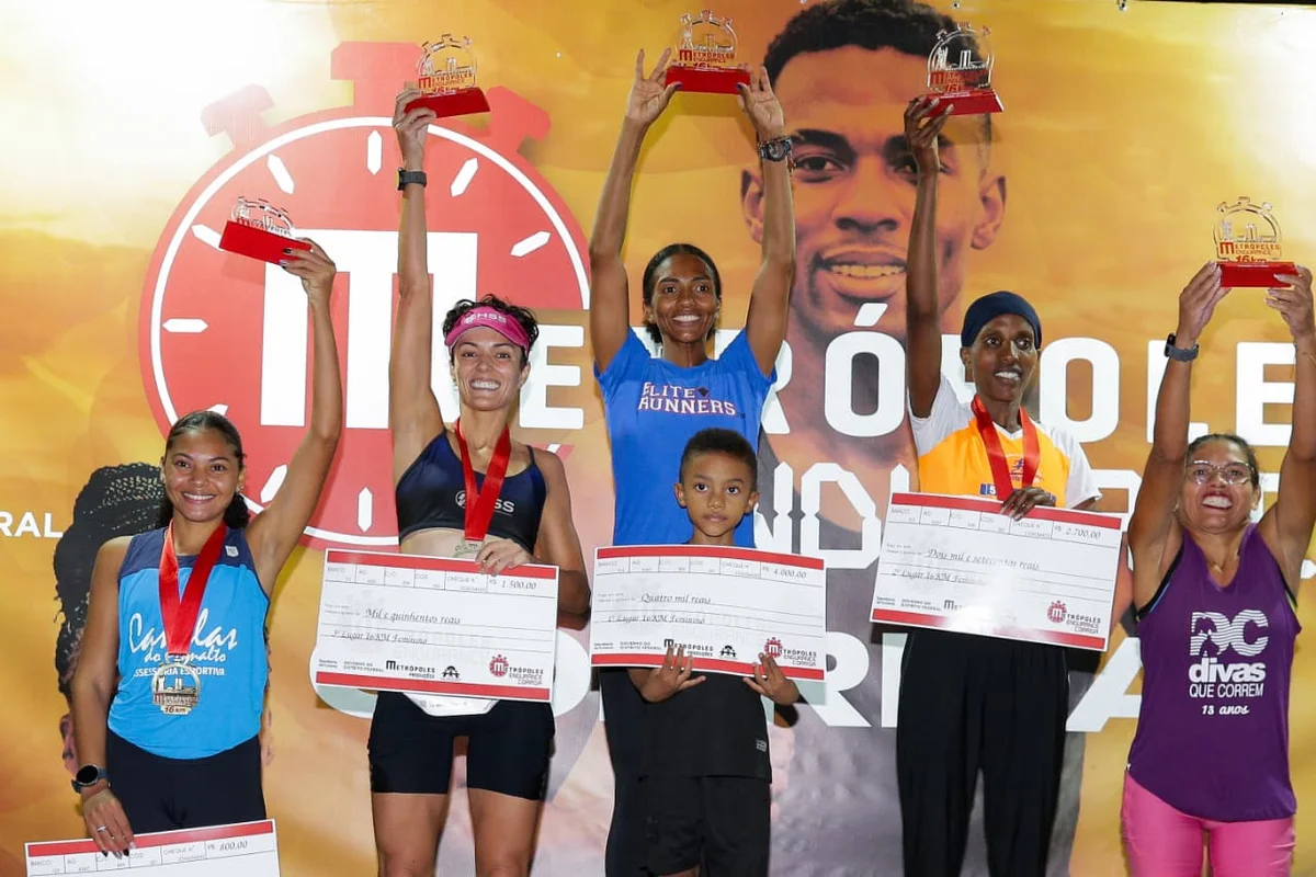 Pódio 16 km feminino Pódio 16 km feminino
