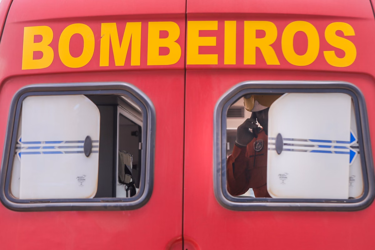 CBMDF-ambulancia