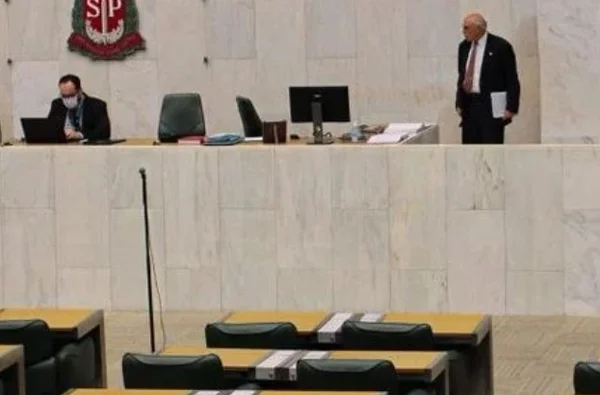 Vídeo. Suplicy discursa para plenário vazio na Assembleia em São Paulo