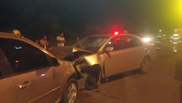 Colisão frontal deixa uma pessoa ferida na DF-001, que liga Taguatinga a Brazlândia