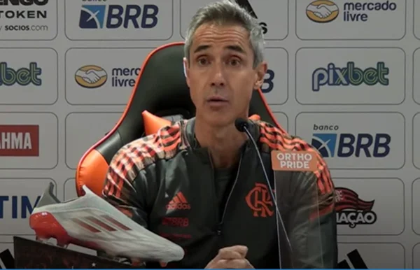Paulo Sousa apresentado