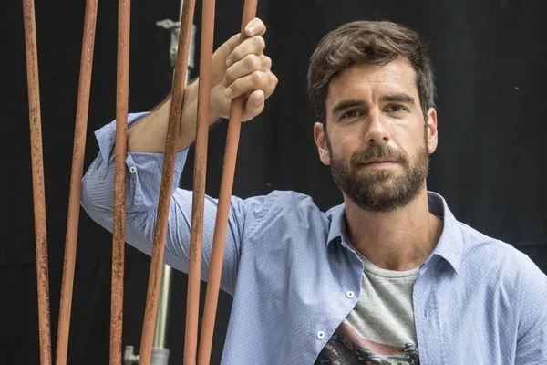 Marcos Pitombo e suas histórias à la ‘salve-se quem puder’