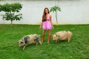 Nicole Bahls em seu sítio