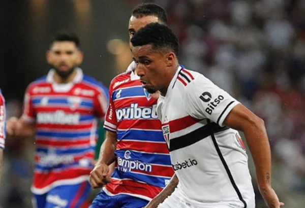 Fortaleza e São Paulo empatam e se distanciam do G4