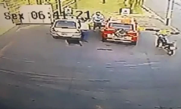 Vídeo: homem leva tiro no olho em assalto no DF. Ladrão queria celular