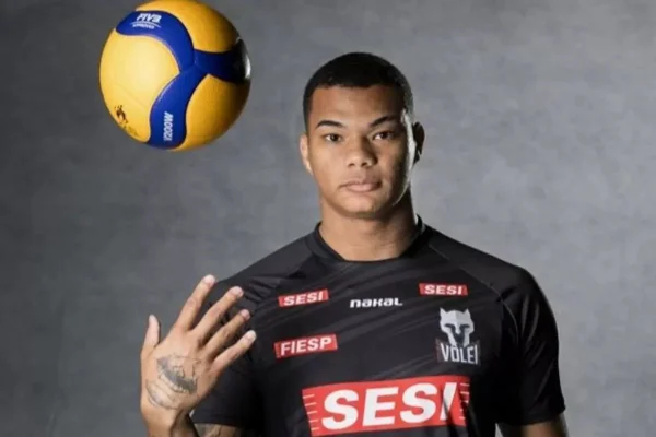 Destaque da Seleção quebra recorde de pontos na Superliga de Vôlei