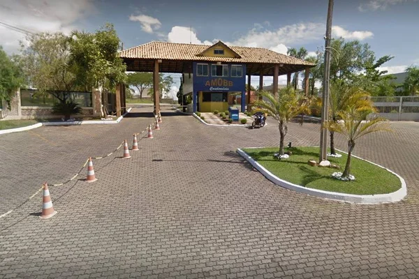 Bebê de um ano morre afogado em piscina de condomínio no DF