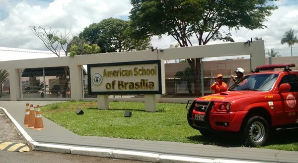 Explosão de panela na Escola Americana fere aluno, pai e funcionário