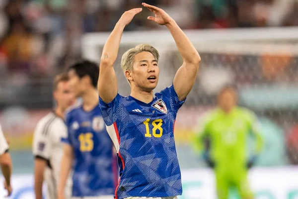 Takuma Asano comemora o gol da virada do Japão sobre a Alemanha na Copa do Mundo do Catar - Metrópoles