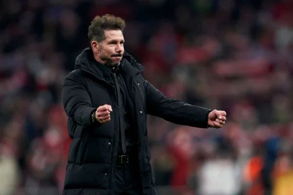 Imagem colorida de Diego Simeone - Metrópoles