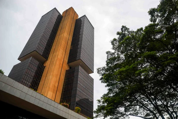 Fachada do prédio do Banco Central BACEN MetrópolesA