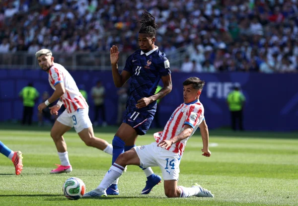 França e Paraguai medem forças pelas oitavas da Copa do Mundo; siga