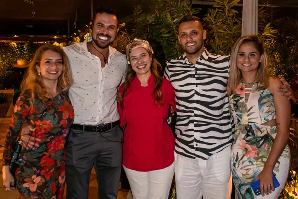 Equipe do projeto Jardim Secreto
