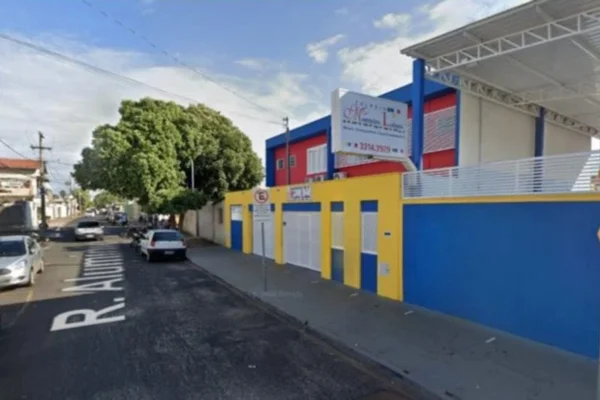 escola mae sequestra filho minas gerais