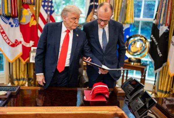 Merz diz que relação com Trump está intacta, apesar da troca de farpas