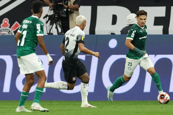 imagem colorida de palmeiras e corinthians - Metrópoles