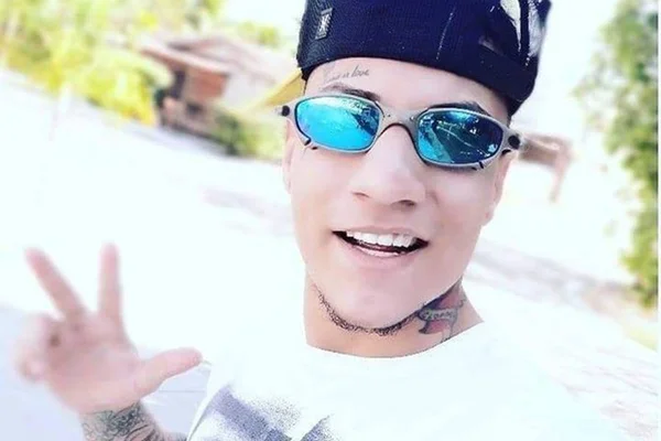 Funkeiro é assassinado com 10 tiros enquanto andava de motocicleta