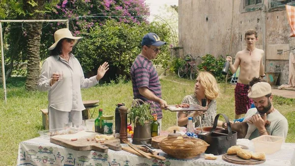 Festival de Brasília: leia crítica de Domingo, filme de abertura