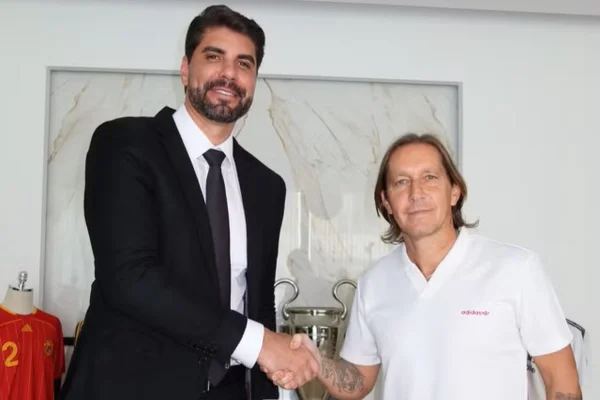 Time da Série D anuncia Míchel Salgado, ex-Real Madrid, como novo treinador