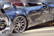Porsche do influenciador Gato Preto após acidente na Faria Lima Porsche do influenciador Gato Preto após acidente na Faria Lima