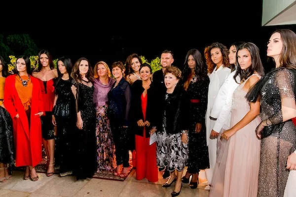 Desfile beneficente em prol da Abrace movimenta a Embaixada da Polônia - imagem 73 Desfile beneficente em prol da Abrace movimenta a Embaixada da Polônia - imagem 73