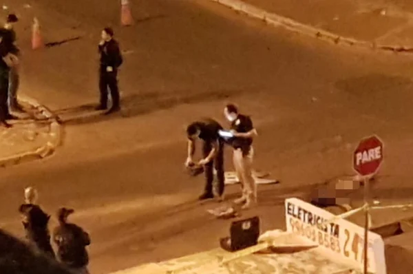 Mulher é morta a facadas no DF. Polícia procura suspeito