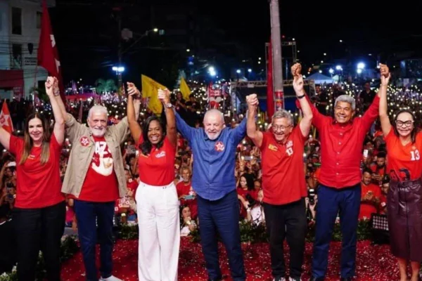 Jaques Wagner com Lula na Bahia