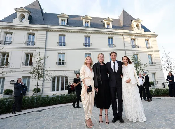 Moët & Chandon celebra 150 anos de clássica bebida na França